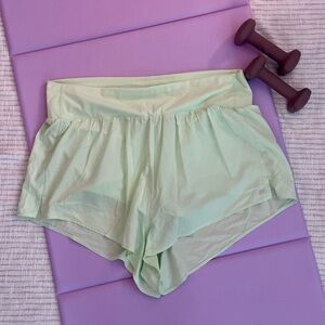 Fabletics Sun Chaser Shorts in Light Neon XXL/1X